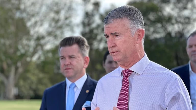Queensland Ministers' Affair Sparks Integrity Crisis, Calls for CCC Probe