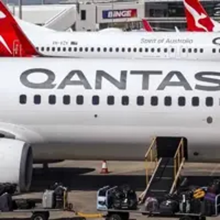 Qantas Posts Strong Earnings Despite Fuel Costs; Announces New Aircraft Orders, Dividend, and Luggage Fees