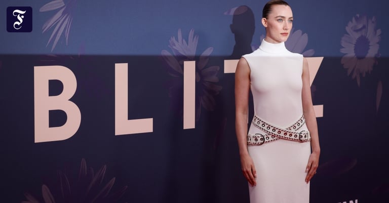 Saoirse Ronan Confronts Male Actors on Women's Safety, Sparks Online Debate on 'The Graham Norton Show'