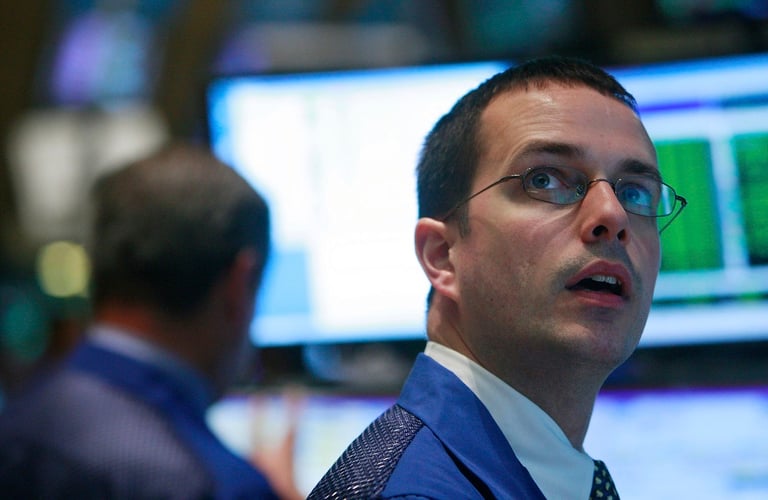 Market Turmoil: S&P 500 Swings Wildly Amid Trump's Tariff Policies and Treasury Yield Concerns