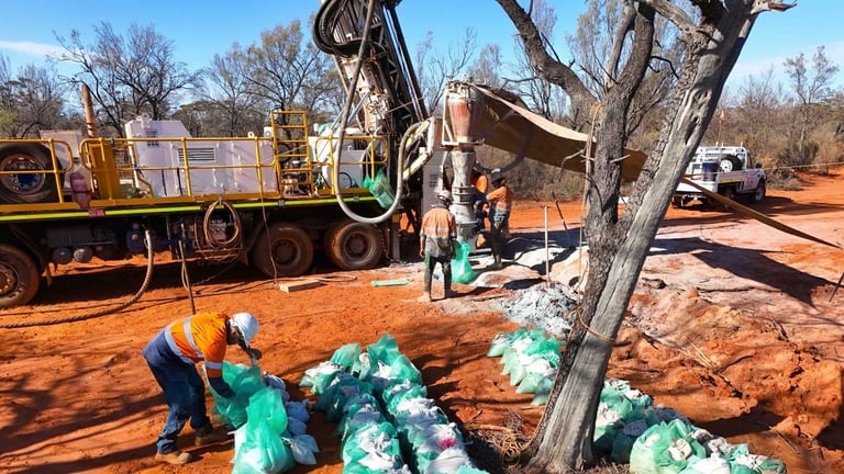 Geological Breakthrough at Mulga Tank: High-Grade Nickel Sulphides Found Near Surface, Promising Lower Mining Costs