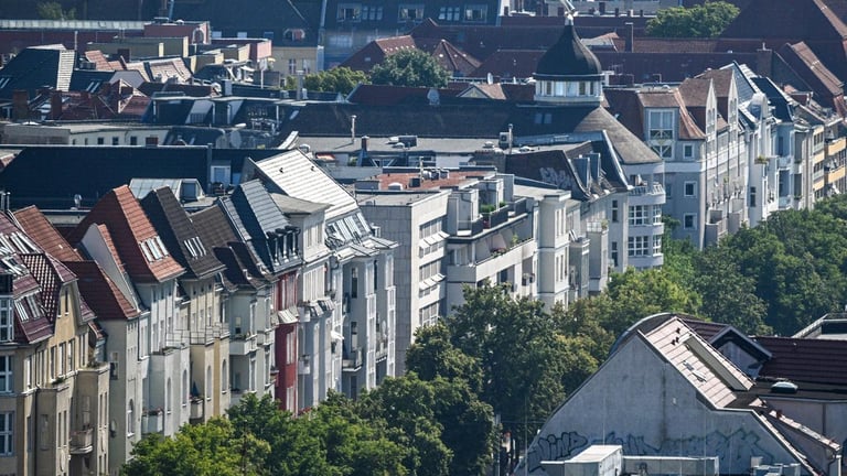 Germany's Rent Cap Faces Expiration: Surge in Berlin and Munich Rents Sparks Tenant Alarm