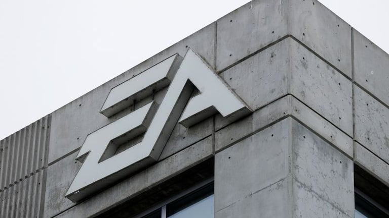 EA Cuts 670 Jobs, Axes Star Wars FPS to Focus on In-House Brands