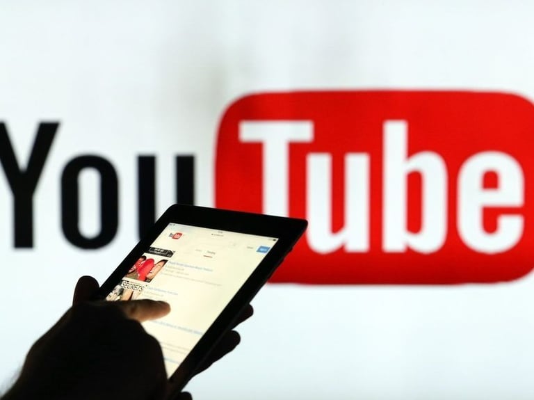 YouTube Dominates Podcasting with 1 Billion Monthly Viewers, Surpassing Spotify