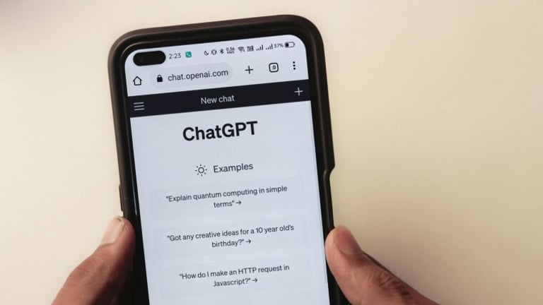 ChatGPT Unveils 'Live Camera' for Video Calls, Enhancing AI Interaction and Accessibility