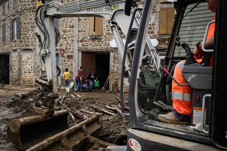 Unprecedented Storm Leslie Triggers Historic Flooding in France: Paris and Multiple Regions on Red Alert