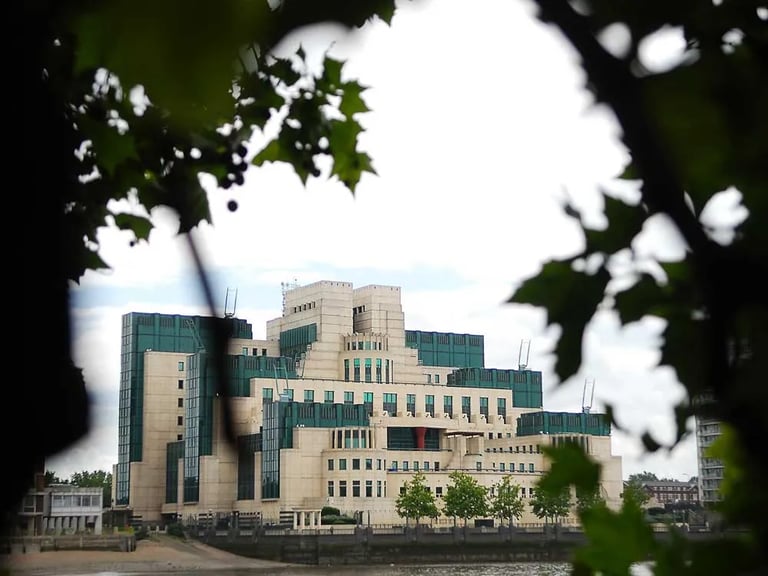 Retired Brit Convicted for Espionage: Shared Ex-Defense Secretary's Data with 'Russian Agents'