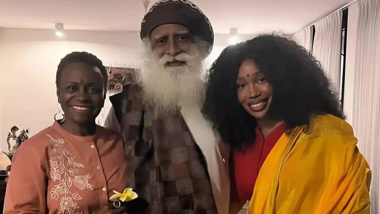 SZA Stuns in Saree at Isha Yoga's Mahashivratri, Leads Global Celebration with Shiv Shambhu Chants