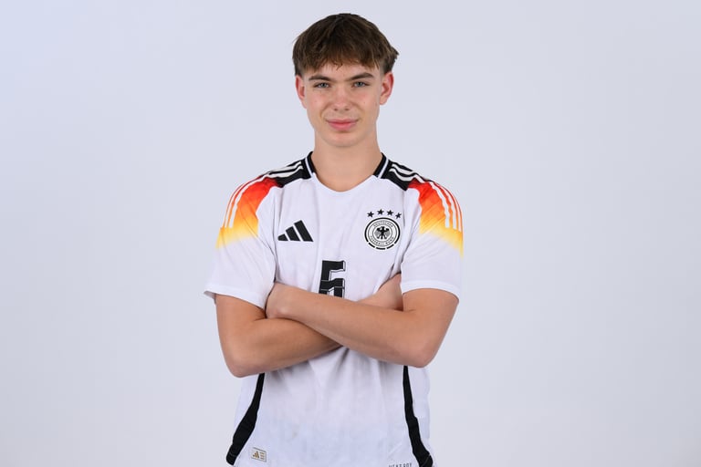 Top European Clubs Eye Hertha Berlin's 16-Year-Old Midfield Sensation Kennet Eichhorn