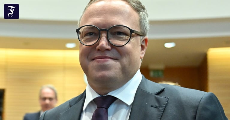 Mario Voigt Elected Thuringia Minister-President Amid Political Challenges and Coalition Tensions