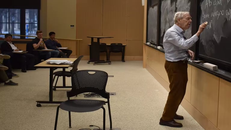 Celebrated MIT Professor's Linear Algebra Legacy Shapes AI Education Worldwide