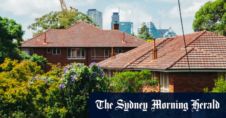 Australian Home Values Climb for 14th Month, Defying Economic Headwinds
