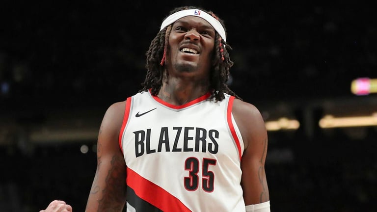 Blazers' Rebuilding Hit: Robert Williams III Sidelined by Hamstring Strain, Faces Two-Week Recovery