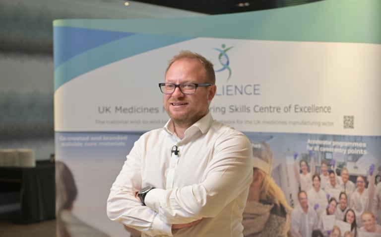 UK Initiative Resilience Revolutionizes Medicine Manufacturing Training with VR, Saves Millions and Reduces Emissions