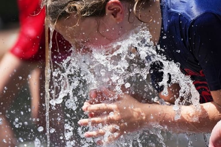 Scorching Heatwave Hits US: Sports Events Persevere Amid Extreme Temperatures
