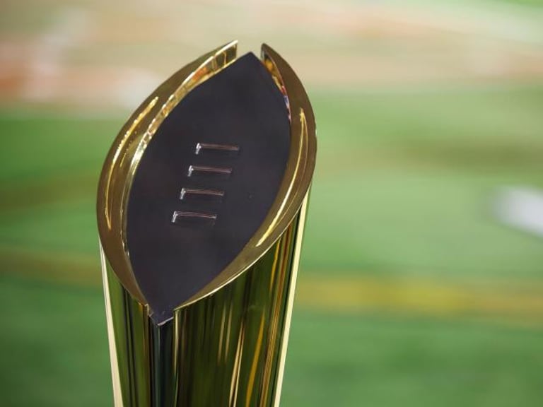 Indiana vs Miami: College Football's Turbulent Title Game Amid Legal and Financial Chaos