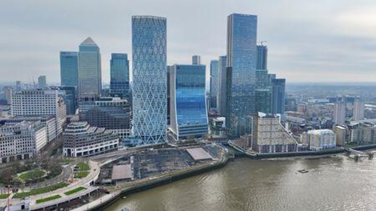 UK Job Market Faces Weakest Hiring Intentions Since Pandemic Amid Economic Pressures