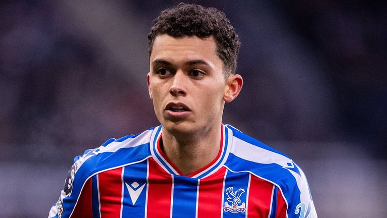Crystal Palace and Everton Complete Rare Player Swap: McNeil and Johnson Trade Places