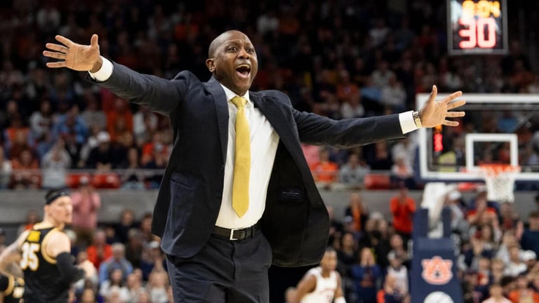 Missouri Basketball's Remarkable Resurgence: Coach Gates Leads Team to NCAA Glory with Star Recruits