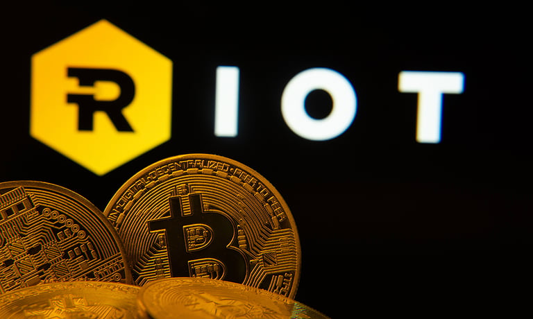 Riot Platforms Reports $167.2M Revenue, Faces $500.5M Loss, Eyes Expansion with AMD Deal