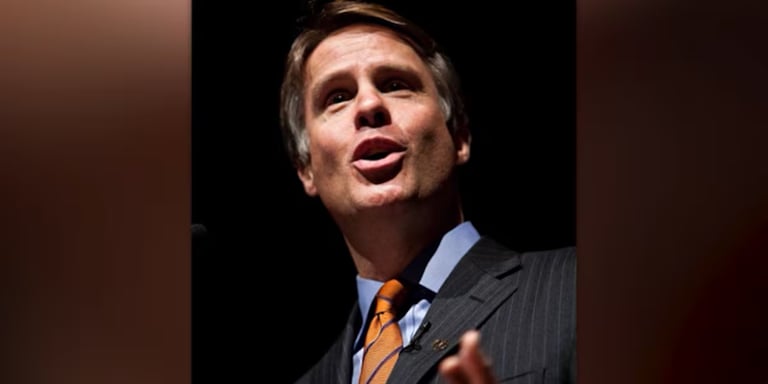 ABC News Suspends Terry Moran for Trump Criticism, Sparking Media Bias Debate
