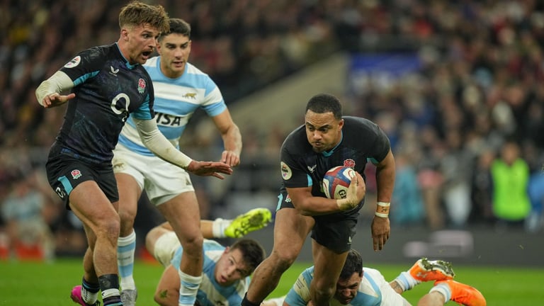 England Edges Argentina in Thrilling Finish Amid Tactical Brilliance and Controversy
