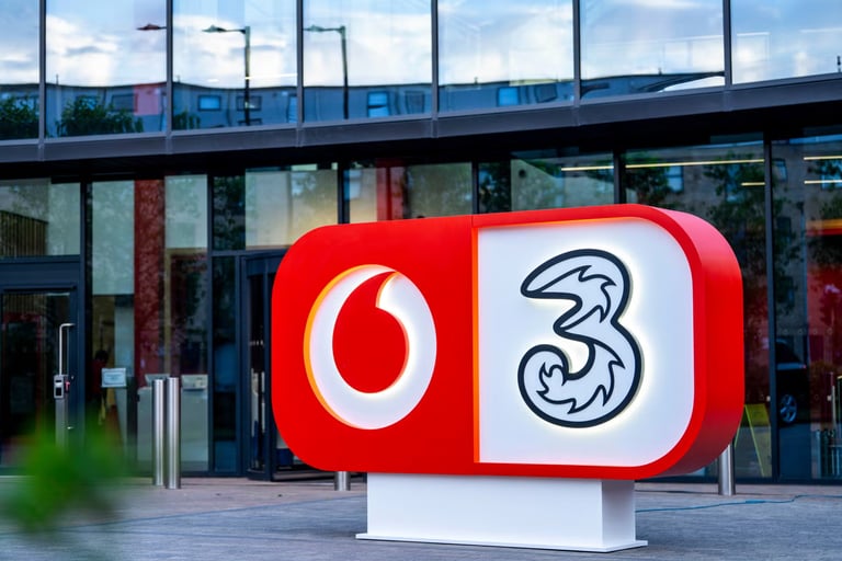 Major Phone Outage Hits Vodafone, BT, EE: Millions Struggle with Call Disruptions Across UK