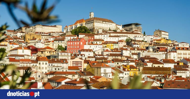 Coimbra's Derelict Buildings Pose Collapse Risk: Authorities Warn, 14 Residents Temporarily Displaced