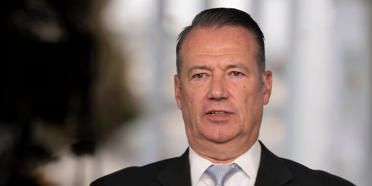 Federal Judge Orders ICE Director to Court Over Contempt Allegations in Immigration Hearing Failures