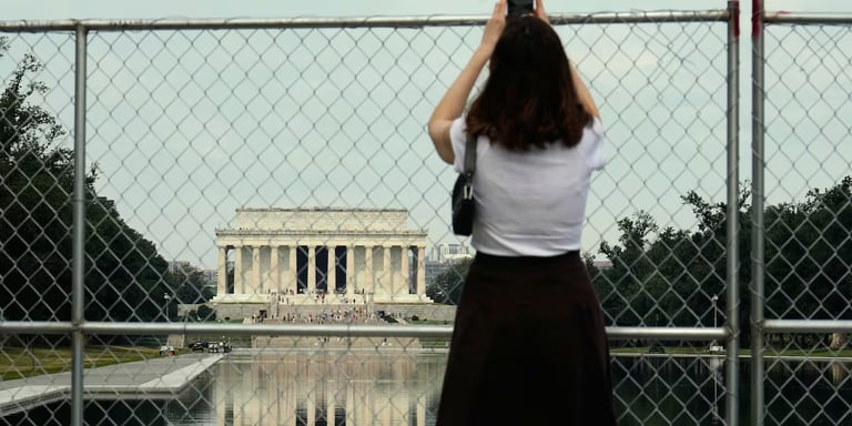 Lincoln Memorial Pool Repairs Proceed Amid Vandalism Scandal and Legal Scrutiny
