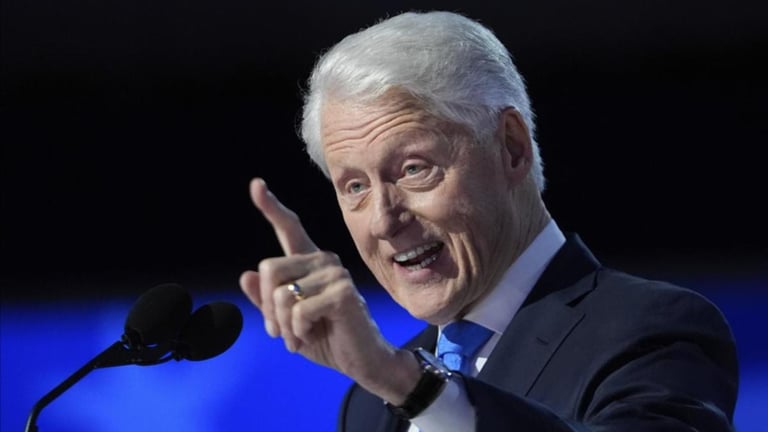 Bill Clinton Hospitalized for Fever, Expected Home by Christmas