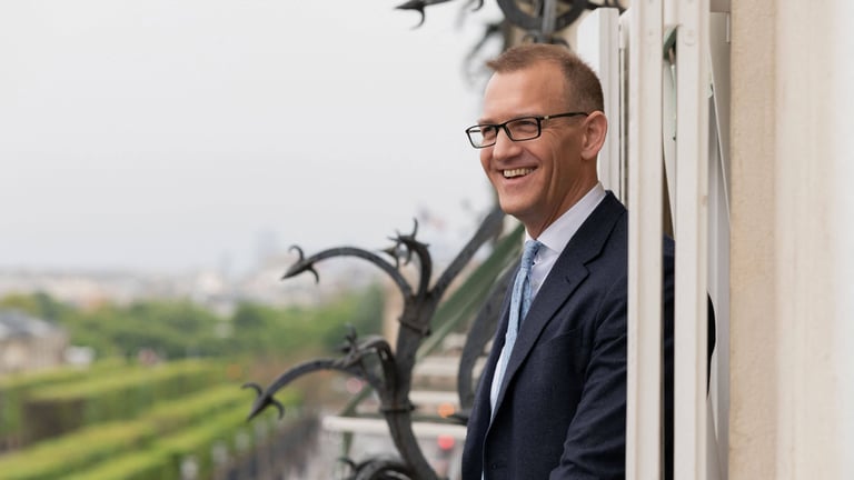 EP Group Seeks Majority Stake in Fnac Darty Amid Challenging French Retail Market