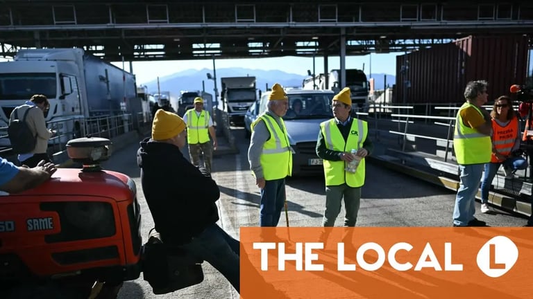 French Farmers Lift Motorway Blockade After PM's Support, Protest EU-Mercosur Deal and Pesticide Ban