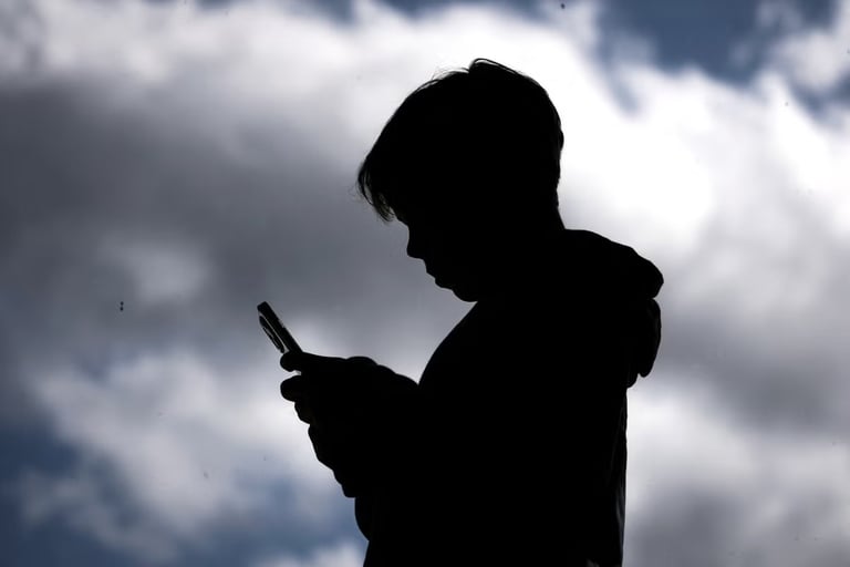 Australia's Social Media Age Ban Under the Microscope: Mixed Reactions and Bypass Concerns Emerge