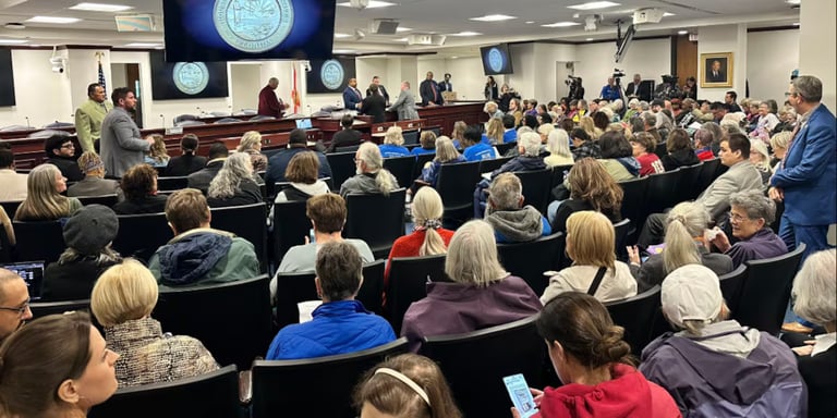 Florida Governor Pushes Controversial Mid-Decade Redistricting Amid Partisan Tensions and Legal Scrutiny