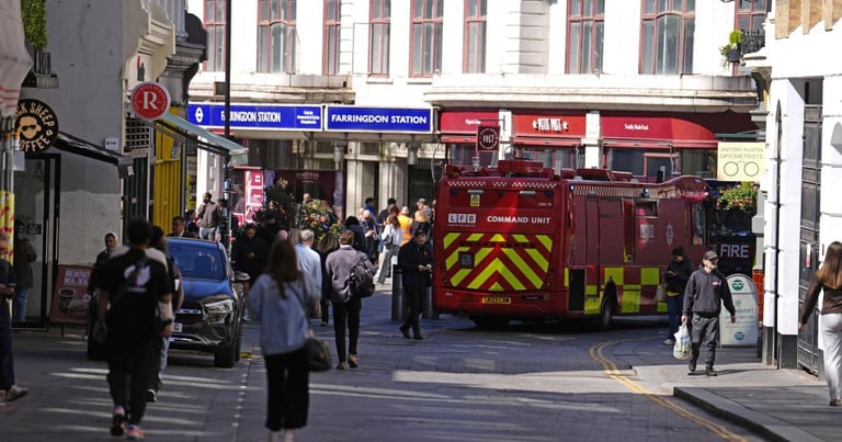 Chemical Scare Shuts Down Farringdon Station, Disrupts London Rail Services