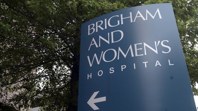 Governor Healey Leads Talks to Prevent Major Nurse Strike Amidst Wage Disputes and Healthcare Disruptions