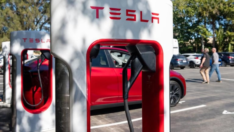Tesla Sales Plunge 30% in Australia as Chinese EV Brands Heat Up Competition