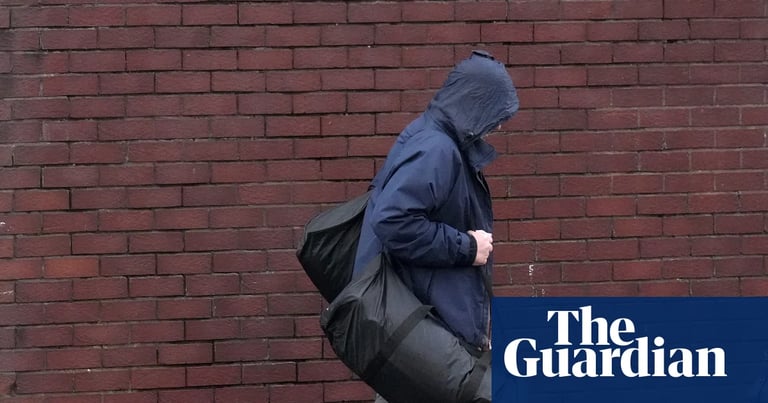 UK's Prison Overcrowding Crisis: Early Release Policy Sparks Political Battle