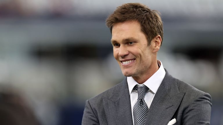 Bears' Coach Johnson Unfazed by Brady's Dual Roles Ahead of Cowboys Clash