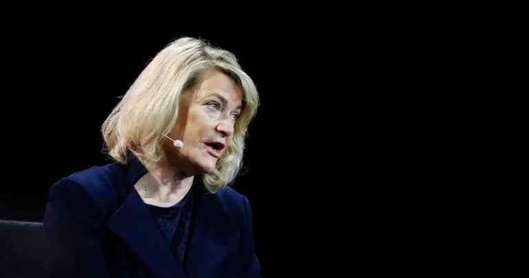 Senator Lummis Criticizes U.S. Marshals for $18.5 Billion Loss in Seized Bitcoin Sales
