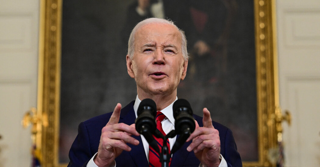 Juggling Campaign and Foreign Policy, Biden Sends Complicated Messages