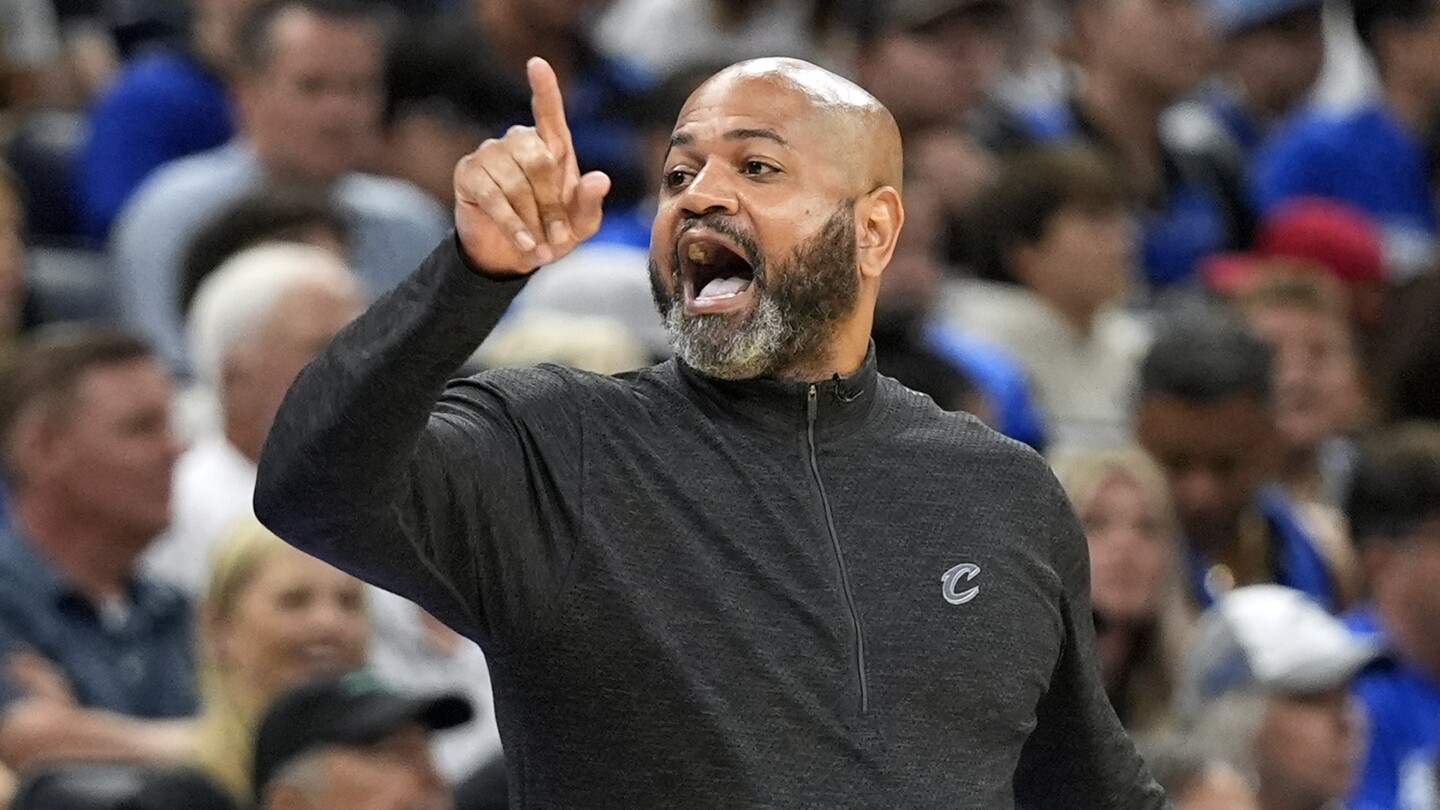 Pistons and coach J.B. Bickerstaff agree on 4-year contract with team option for 5th, AP source says