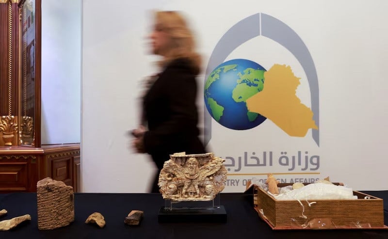 Iraq displays returned ancient artefacts from US  others