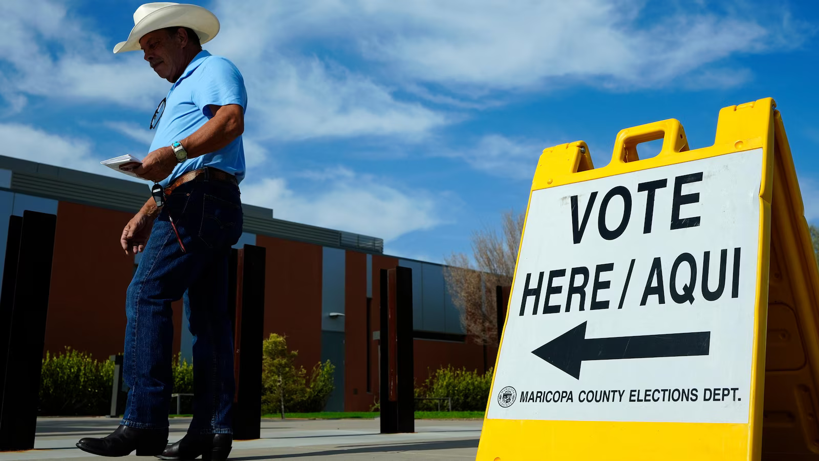 Early in-person voting begins in Arizona, drawing visits from the presidential campaigns