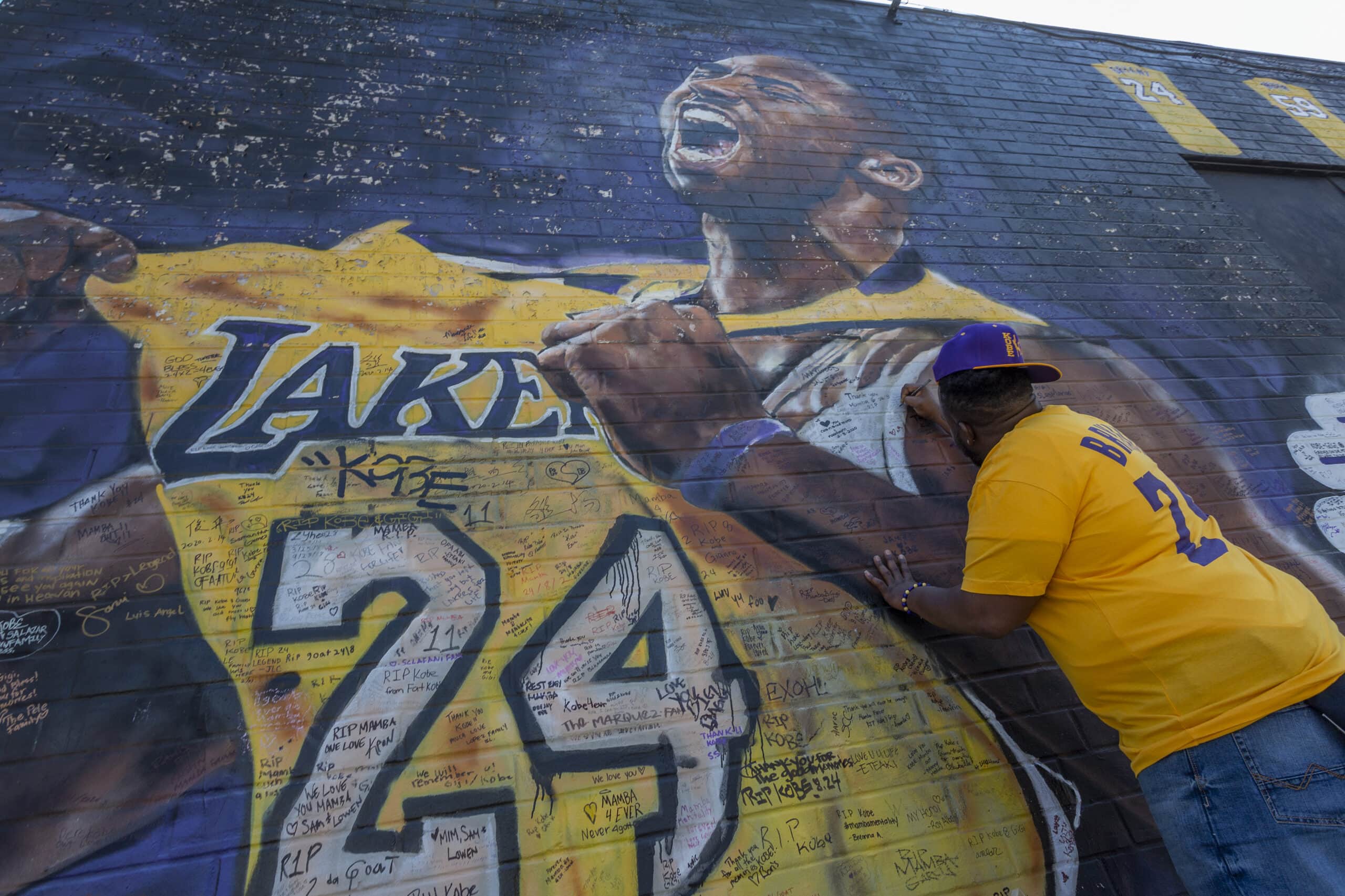 NBA Star's Son Recreates Iconic Kobe Bryant Photo