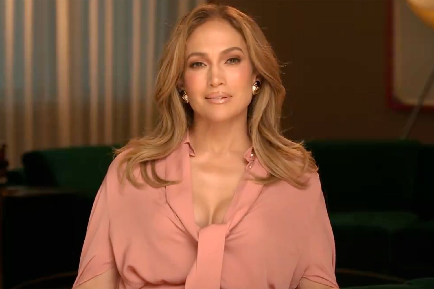 Jennifer Lopez Recalls Her First American Music Awards Performance as Show Celebrates 50 Years: 'The Energy Was Electric'