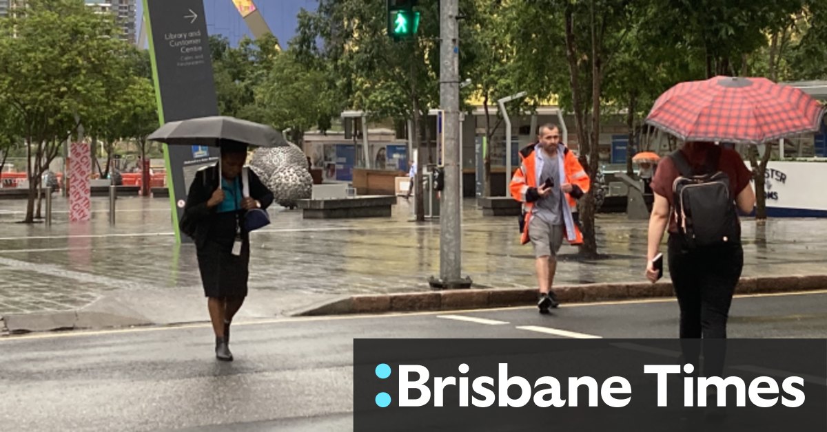 Thunderstorm warning issued for Brisbane as storm season kicks off