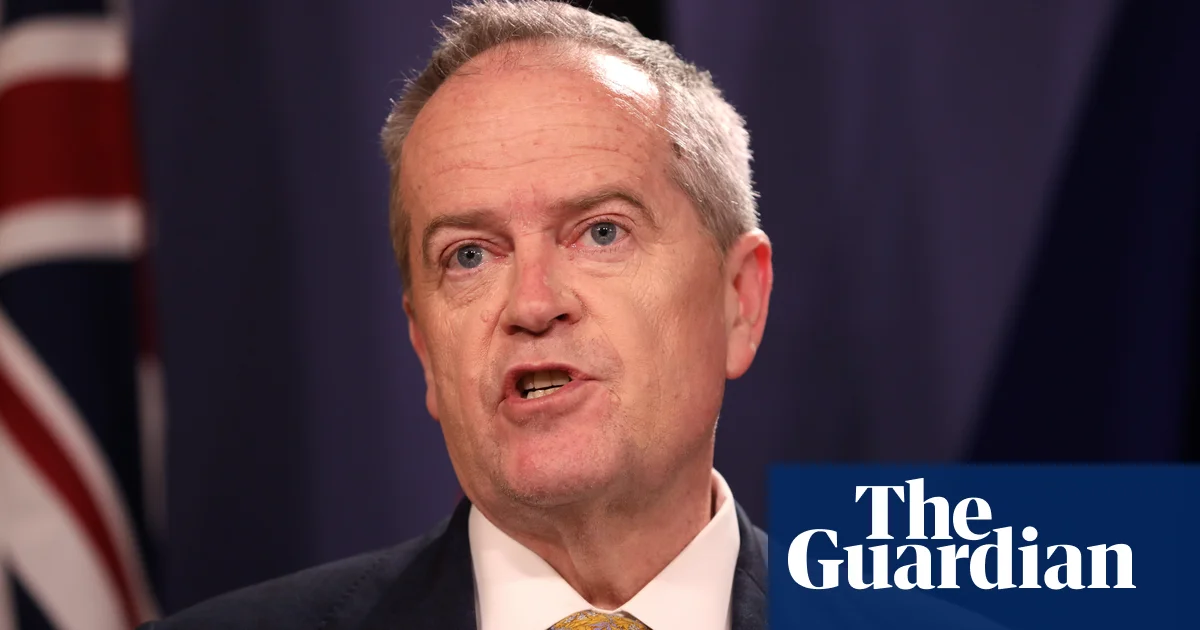 Free-to-air TV in ‘diabolical trouble’ and needs gambling ads to stay afloat, Bill Shorten says