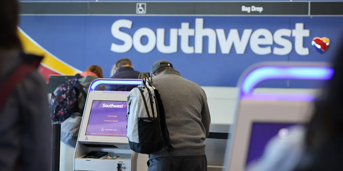 Hedge fund calls for new Southwest Airlines CEO and board changes 